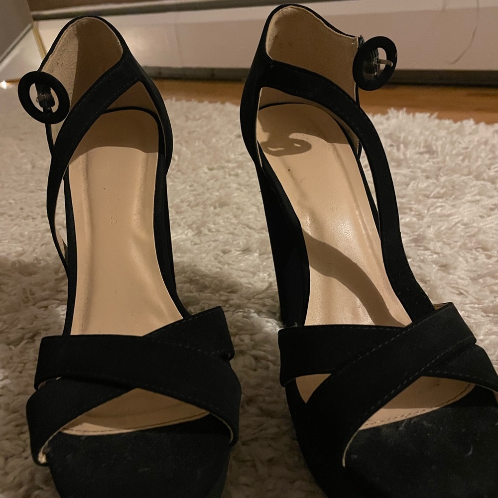 Platform Sandals - Picture 3 of 3